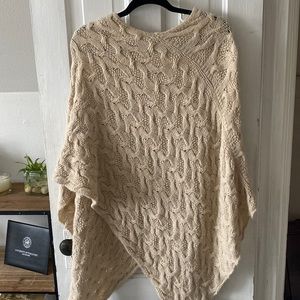 Cream poncho